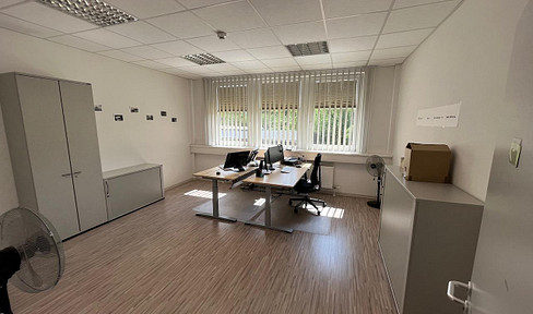 Furnished office space conveniently located