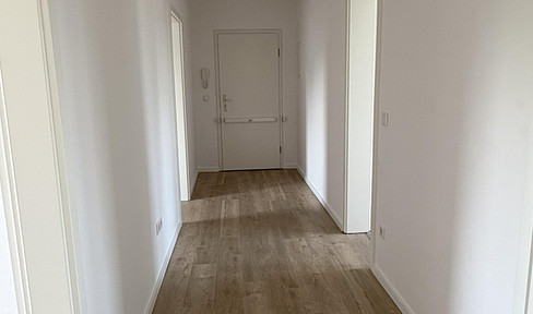 Completely refurbished! Central 3.5-room apartment in Oberhausen-Sterkrade (near Sterkrader Tor)