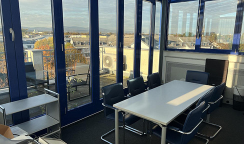 Exclusive penthouse office space above the rooftops of Hattersheim