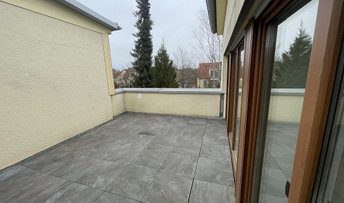 Erstbezug einer lichtdurchflutete Wohnung mit Terrasse