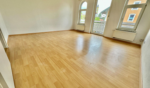 4-Zimmer-Whg. mit Balkon - zentral & flexibel nutzbar