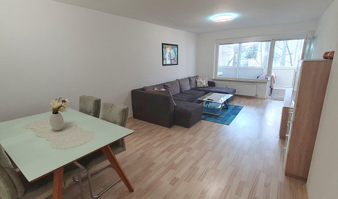 Zentrale 3 Zimmerwohnung mit großer Terrasse und neuwertiger Einbauküche