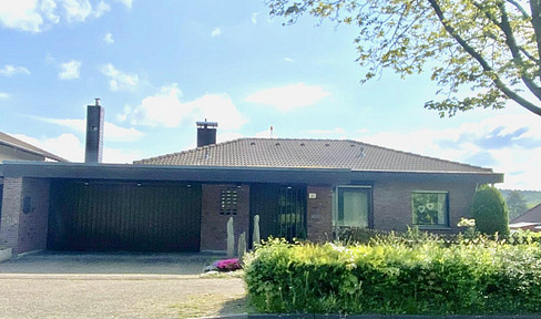 Prestigious detached EFH with integrated double garage in Stolberg