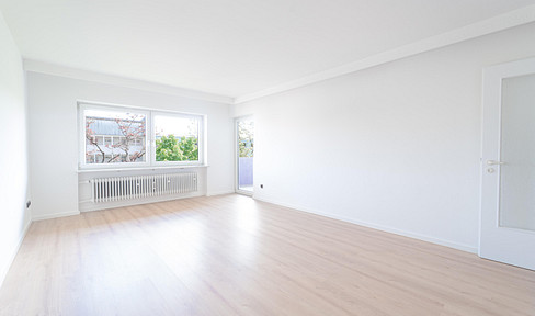 Bright 4-room apartment with south-facing balcony & garage - freshly renovated in 2025