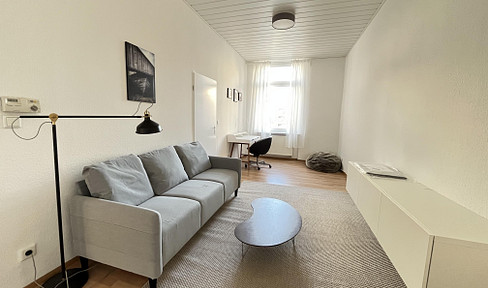 Renovated 2-room apartment in Bockenheim.