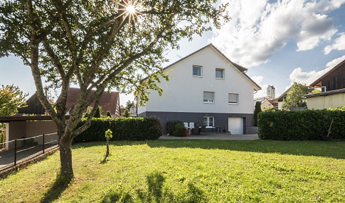 Fantastic apartments on a spacious plot with a large barn