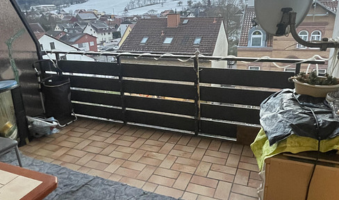Großzügige 4-Zimmer Wohnung mit Balkon in zentraler Lage