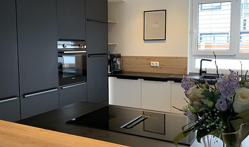 EINFAMILIENHAUS MIT DOPPELGARAGE & Sauna