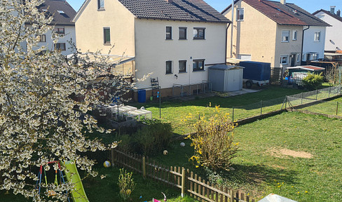 For rent sunny 4.5 room apartment renovated in Neckartenzlingen