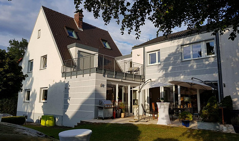 Exklusives, großzügiges Einfamilienhaus, Pullach Bestlage, großer Garten