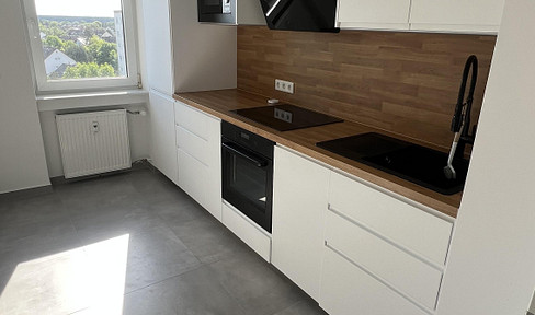 sanierte 2-Zi Whg, Küche, Garage + Außenstellplatz, 5,25% Rendite möglich (leerstehend)