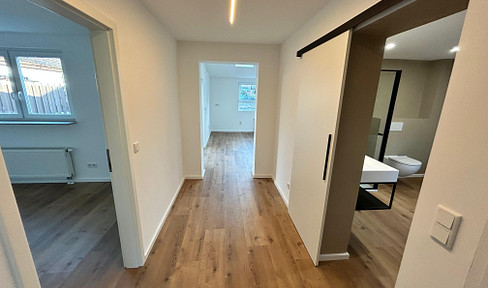 FREE OF PROVISION | Freshly renovated semi-detached house with 4.5 rooms and large plot of land