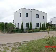 Luxurious EFH with upscale interior and beautiful water views in Brandenburg, Plaue