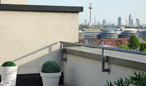 Luxuriöse Penthouse-Wohnung mit Skylineblick