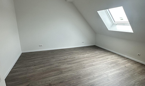 Neusanierte zwei 4 1/2-Zimmer Wohnungen