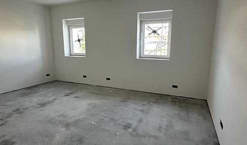 Newly renovated 3-room apartment and two 4 1/2-room apartments
