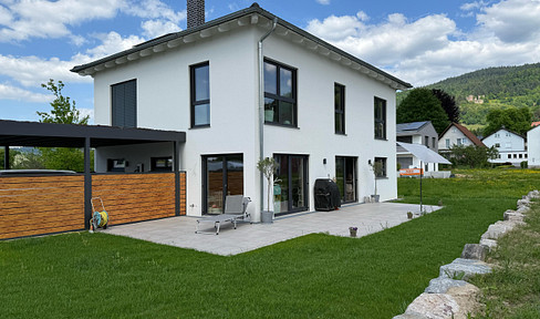 Großzügiges Traumhaus in Toplage von Oberkirch – 187 m² Wohnkomfort auf sonnigem 436 m² Grundstück