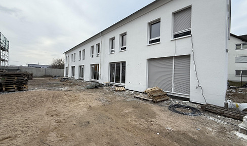 Reihenmittelhaus Neubau Erstbezug Darmstadt - Riedbahn