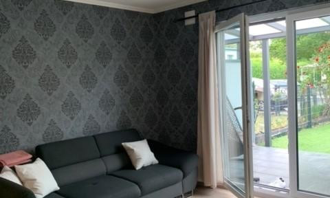 Fully furnished, very well maintained house close to European/Japanese/French schools.