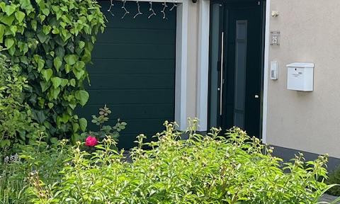Haus im Haus, eigener Eingang, Garten, Garage, 2 Bäder, Luxusausstattung, Solar, grüne Bestwohnlage