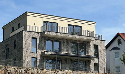 Barrier-free, comfortable, unique - Luxurious penthouse on a quiet south-facing slope