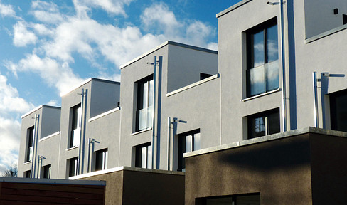 Modern townhouse in top location, commission-free