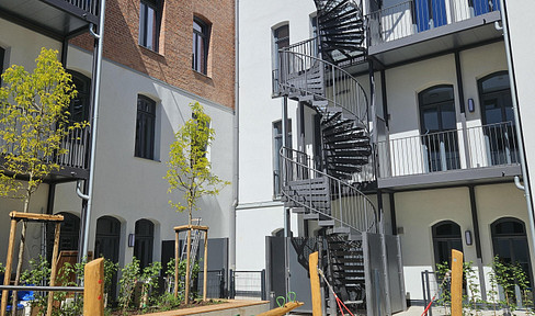 First occupancy Nuremberg: 5 modern loft apartments (73-101 m²) with kitchen