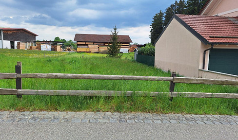 Beautiful, very quiet, fully developed building plot in Reithofen