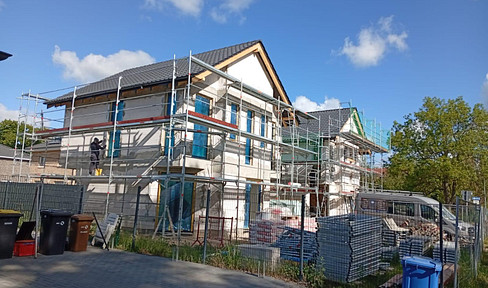 Modern, energy-efficient dream home in the green outskirts of Berlin!