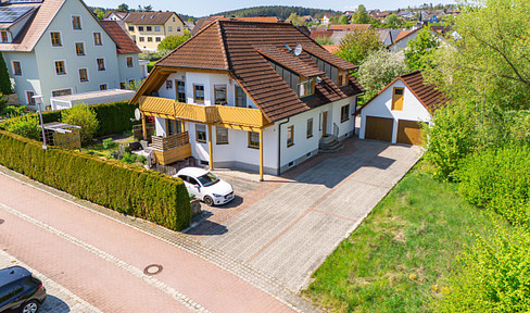 Attractive investment: Three-family house in the Vils valley