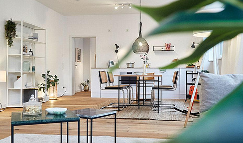 Provisionsfrei: 4-Zimmer Neubau mit Altbaucharme in Bestlage