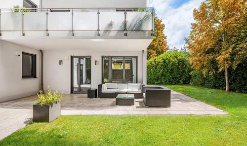 Beautiful 2-room ground floor apartment with EBK top location in the north of Munich