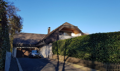 Ein-/Zweifamilienhaus mit Einliegerwohnung