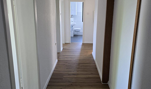sanierte 3 Zimmer Wohnung in Hochheide gegenüber Erich Kästner Schule
