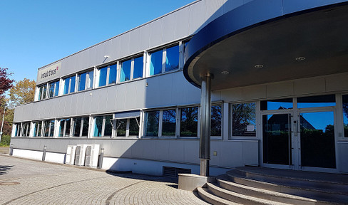 Moderne Büro- oder Schulungsräume, gute Autobahnanbindung, ausreichende Parkmöglichkeiten