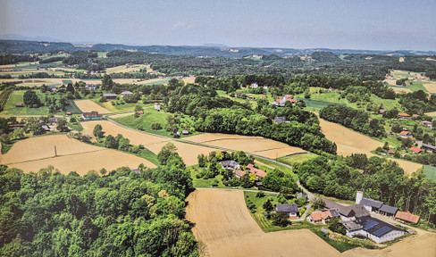 Idyllic farmhouse for sale in the Styrian volcanic region
