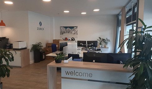 Attraktives Ladenlokal mit großer Schaufensterfront in frequentierter Lage im Zentrum
