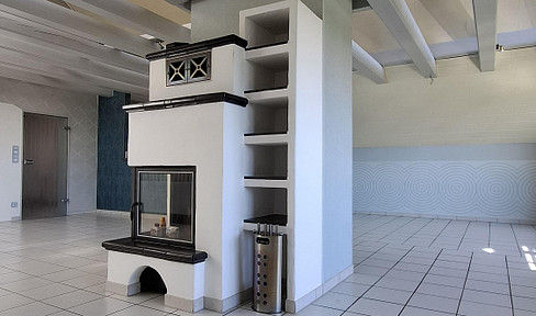 Exclusive 155 m² top floor apartment with 64 m² living room!