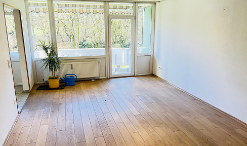 Fantastic 3-room oasis right by the Vorgebirgspark - bright, modern & green!
