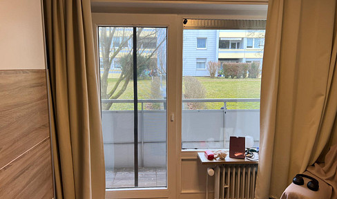 Gemütliche und ruhige 2 Zimmer Wohnung, möbliert mit TG