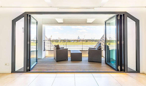 Luxurious living in the Agrippinawerft with a fantastic view