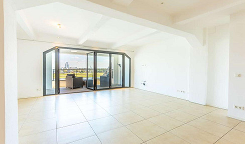 Luxurious living in the Agrippinawerft with a fantastic view