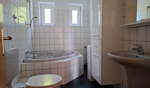 4,5 Zimmer-KD2B Wohnung (118qm) in ruhiger Lage von Essen Frintrop (Im Neerfeld 18)