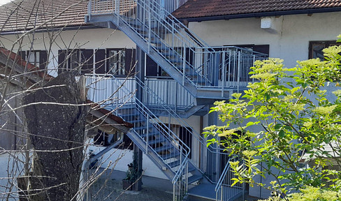 Top floor apartment with view also suitable for shared flat