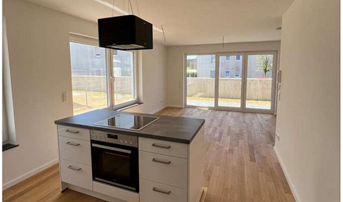 Modernes Townhouse mit Garten und Tiefgarage zur Miete in Frankfurt-Griesheim