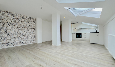 Elegant living on a new level - 3 rooms, stylishly renovated in Pforzheim with EBK
