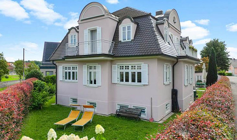 Townhouse with flair for living and working