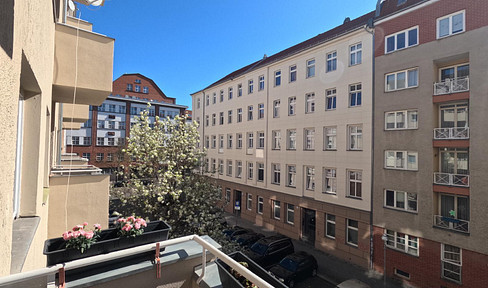Provisionsfrei: Bezugsfreies frisch renoviertes App mit Balkon, Aufzug, Keller