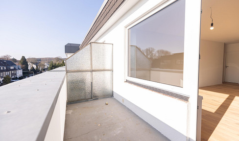 Bright dream apartment with 2 balconies in direct proximity to Unterbacher See!