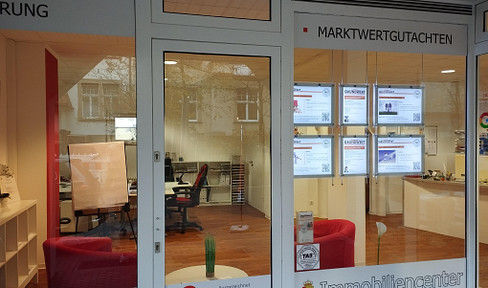 +++Commission-free-Core refurbished, modernized shop-Large shop window-TOP LOCATION of FR-Wiehre+++